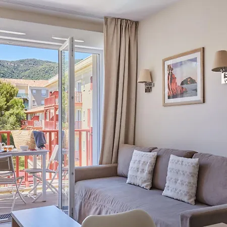 Residence Prestige Odalys Les Canissons Cavalaire-sur-Mer Exterior photo