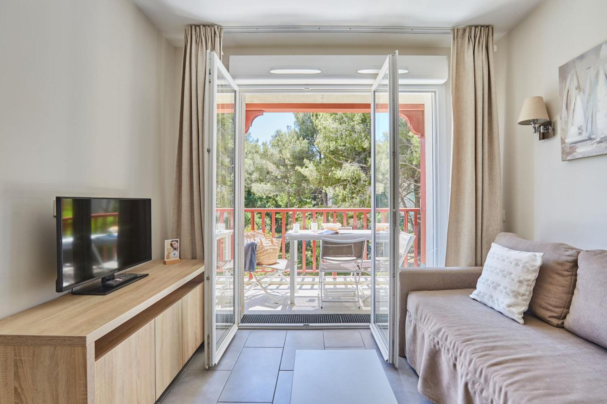 Prestige Odalys Les Canissons Aparthotel