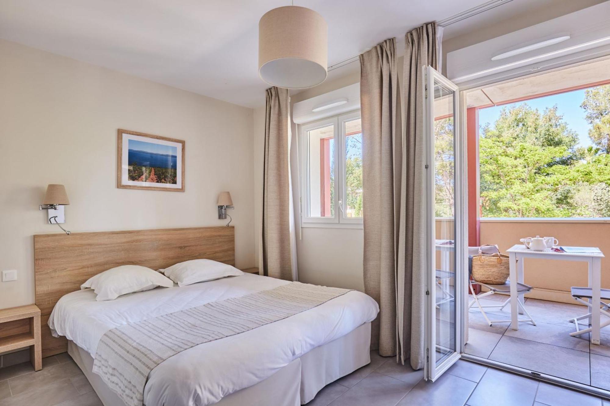 Prestige Odalys Les Canissons Aparthotel *
