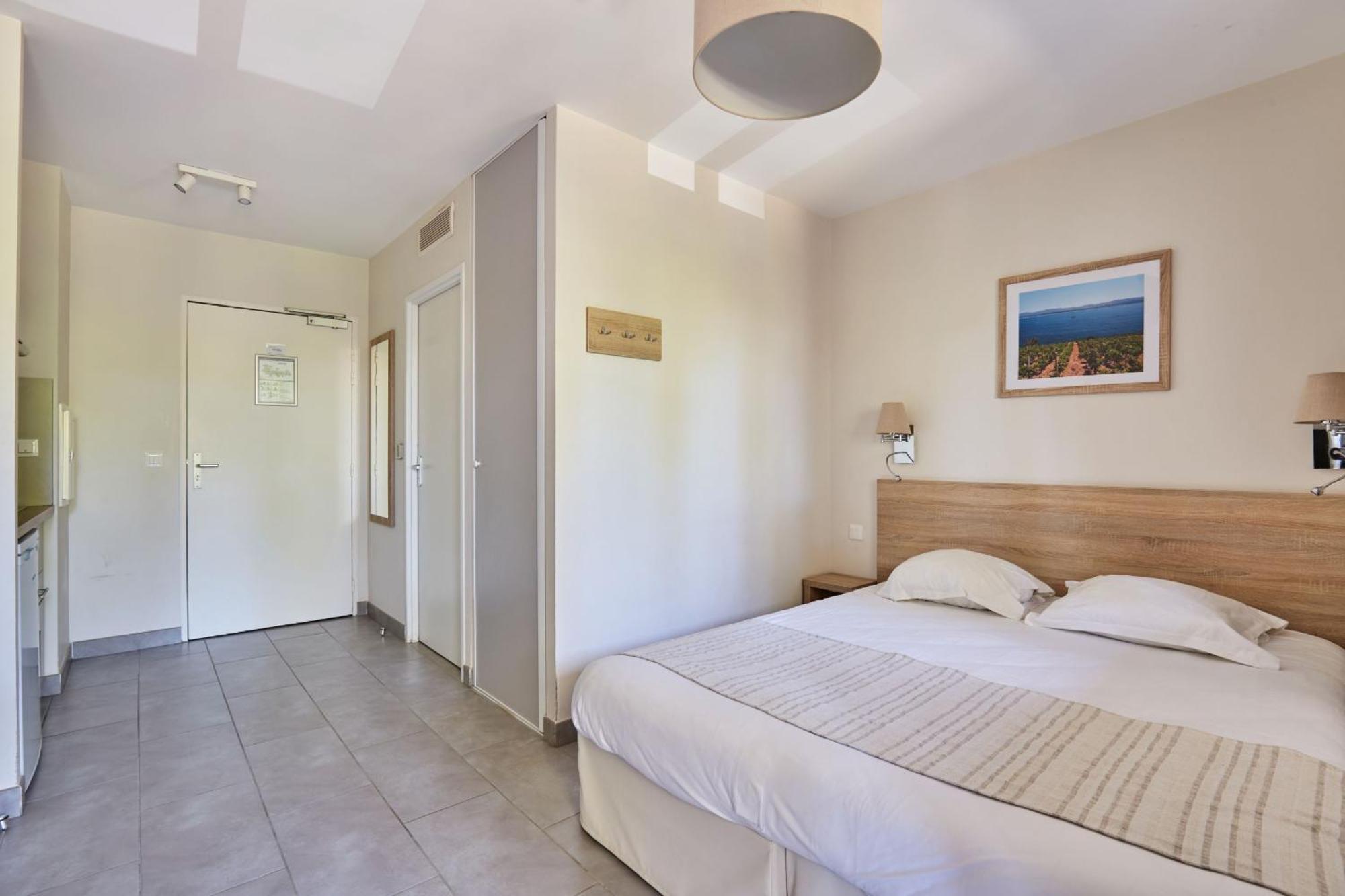 Prestige Odalys Les Canissons Aparthotel *