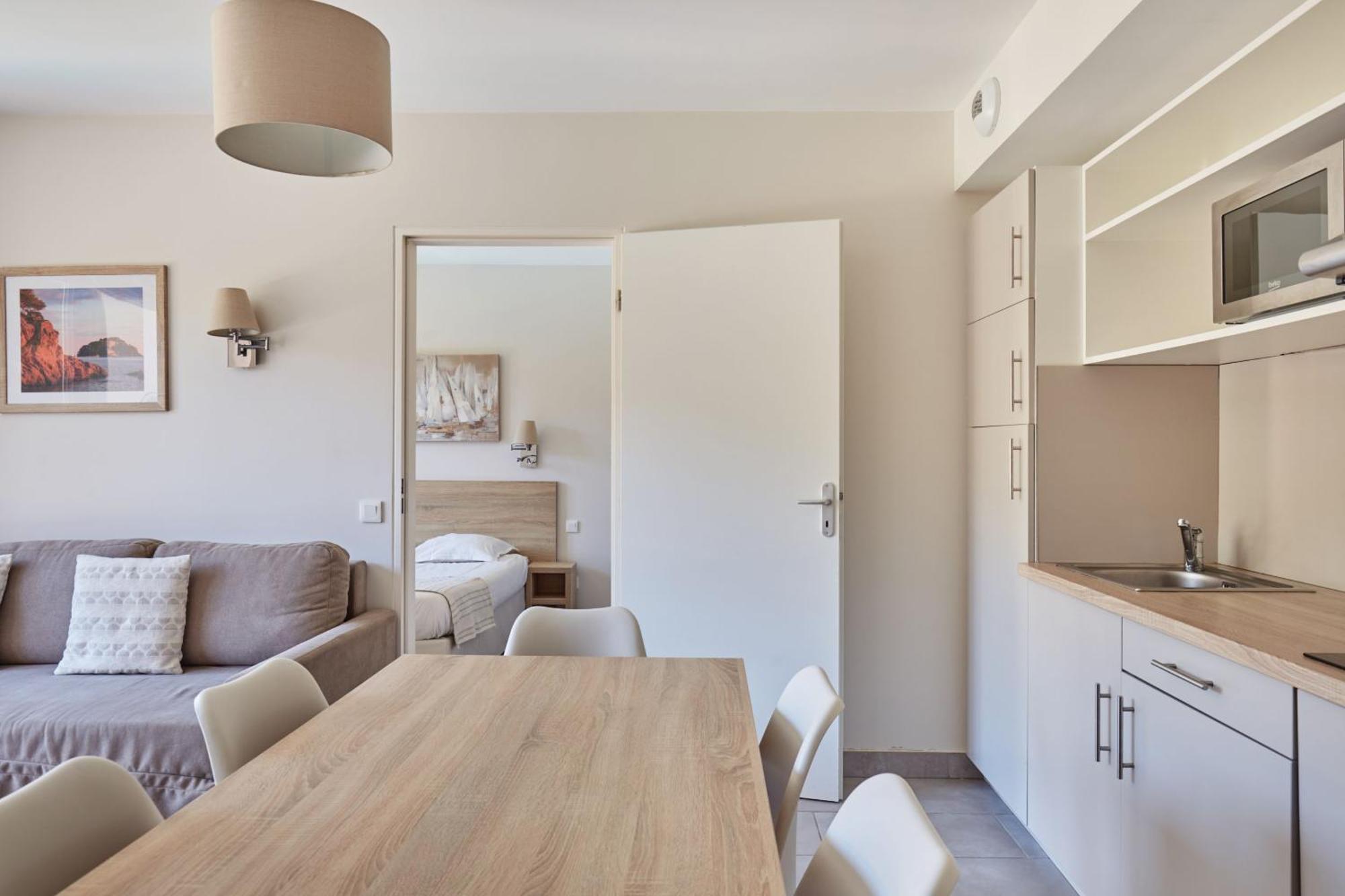 Prestige Odalys Les Canissons * Cavalaire-sur-Mer